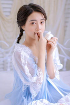 宝佩如